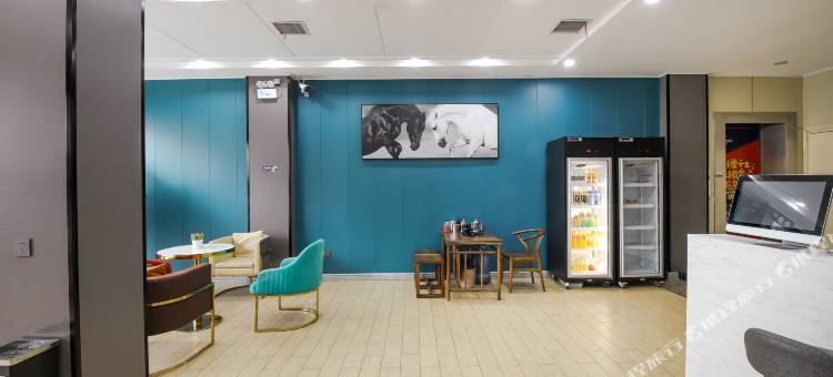 铂悦连锁酒店(人民路漯河市第二高级中学店)图片