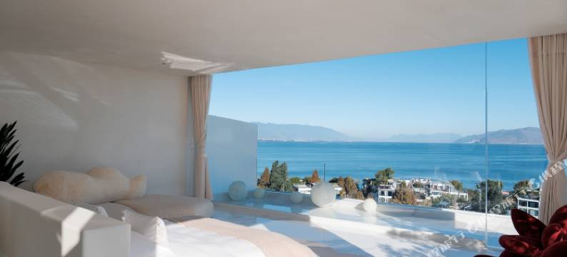 大理谜那端海景酒店(洱海公园店)图片