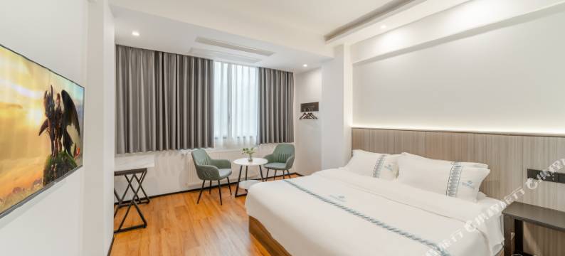 鼎悦精品酒店(宜宾万达广场莱茵春天店)图片