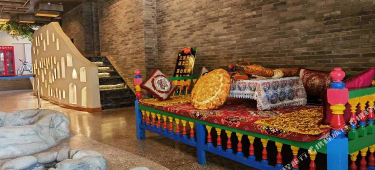 吐鲁番云隐栖舍酒店图片