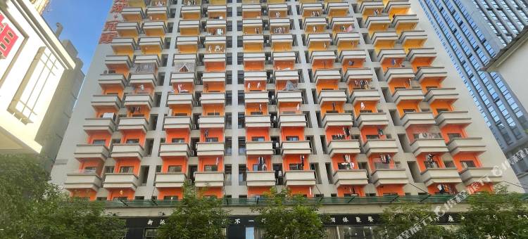 龙湖冠寓(深圳龙华地铁站店)图片