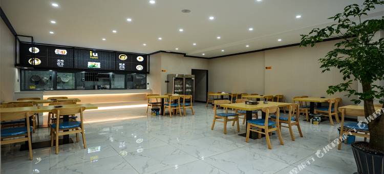 IU酒店(红河河口店)图片