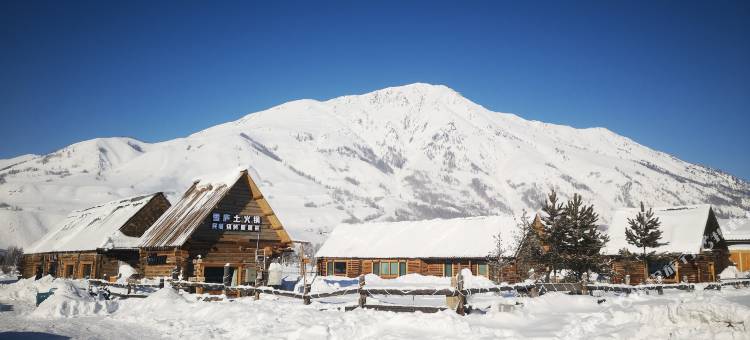 雪庐山庄(布尔津禾木洪巴斯店)图片