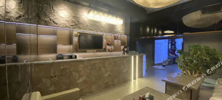 IM设计师民宿(长春欧亚卖场店)图片