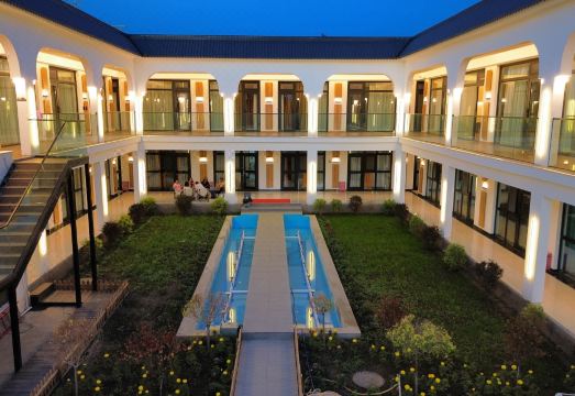 南巷South Lane·设计师中式美学民宿（那拉提景区店）外景图