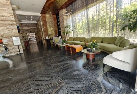 Jingtone Hotel (Laibin City Square Wal-Mart Binjiangyuan) Hotel Overview