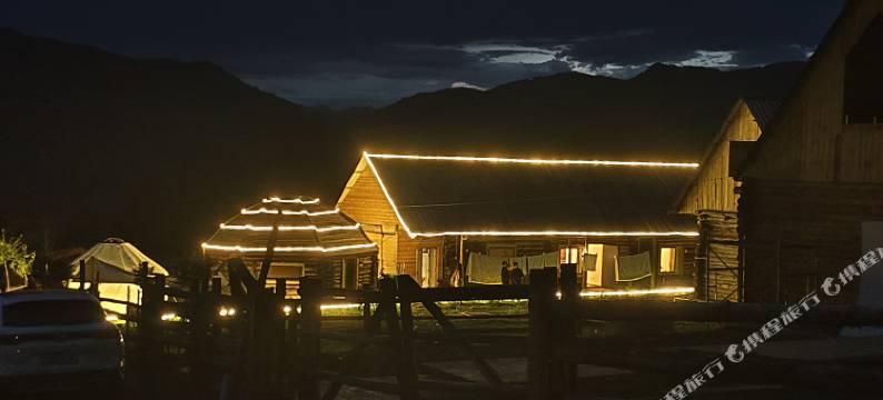 白哈巴一棵树民宿图片