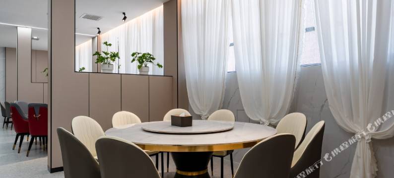 柏纳酒店(喀什地区妇幼保健院小亚郎湿地公园店)图片