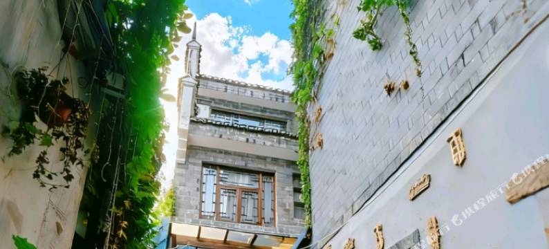 凤凰兰苑观景庭院民宿图片