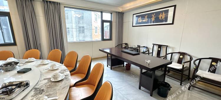 新世纪酒店(岳口店)图片