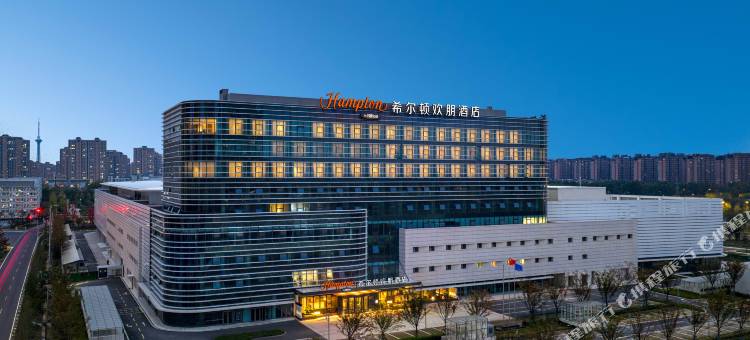 开封清明上河园希尔顿欢朋酒店图片