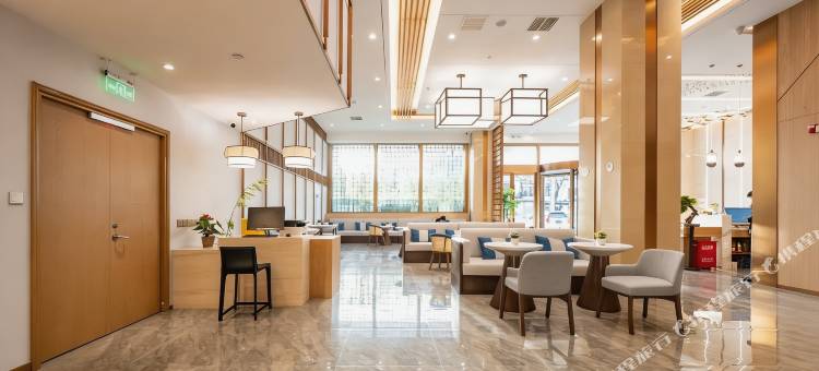 蓝莲花酒店(嘉峪关方特大道店)图片