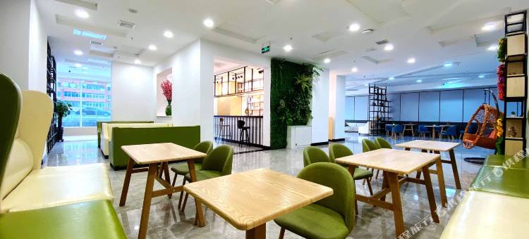 康柏酒店(沈阳南京南街砂阳地铁站店)图片