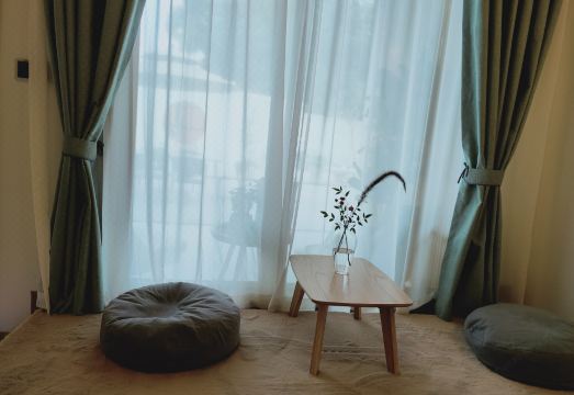 Yin Mountain Resorts QiongLaiHotel Overview