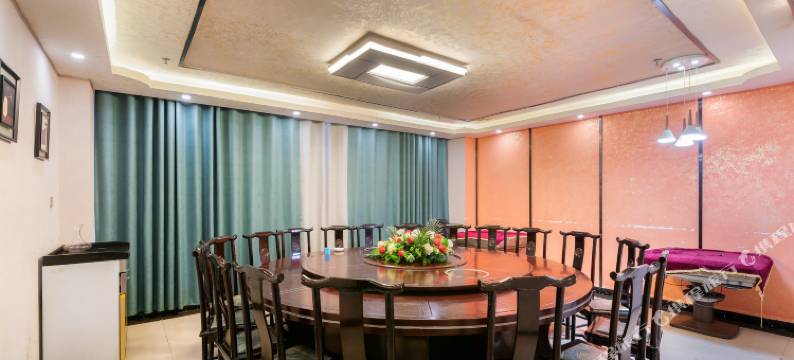 毕节五龙大酒店(人民公园中医院店)图片