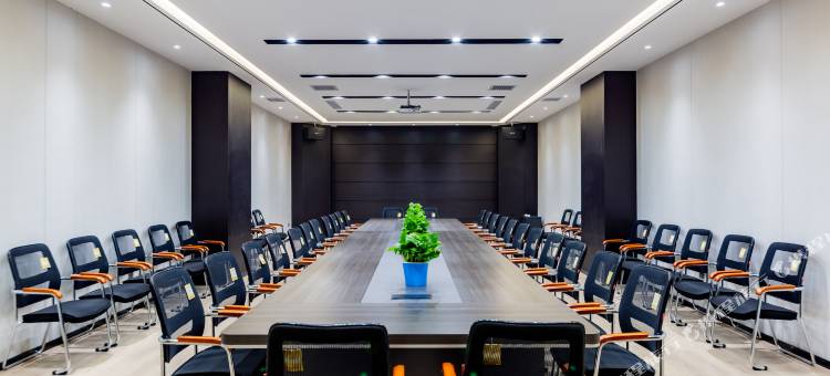 世奥酒店(巴彦淖尔临河维多利摩尔城店)图片