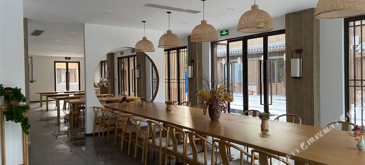 域见度假民宿(佛山绿地拾野川店)图片