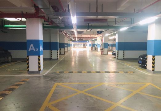 Youxi Resort Hotel (Fuxian Lake Cambrian Happy World) Hotel Overview