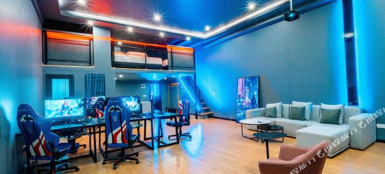 方柚电竞酒店(昆明新迎新城石闸地铁站店)图片