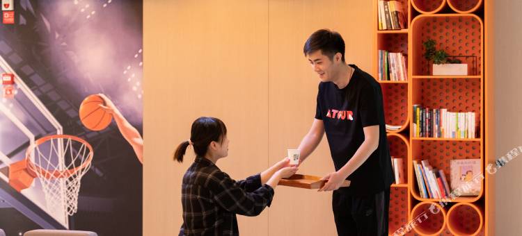 济南泉城广场趵突泉亚朵X酒店图片