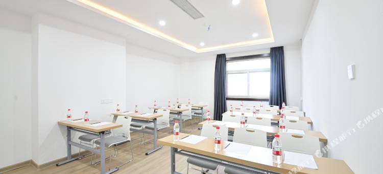 欧暇·地中海酒店(西安钟楼永宁门地铁站店)图片