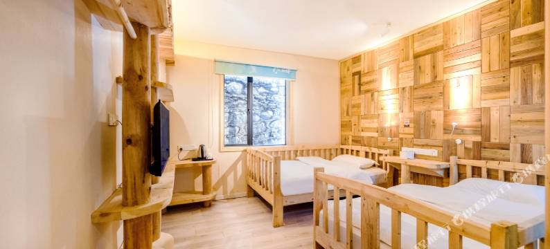 四姑娘山阿里本民宿图片