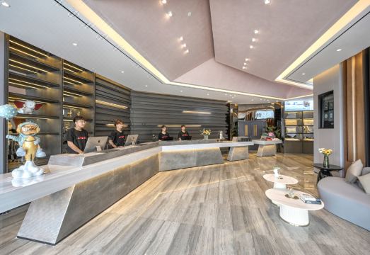 Atour Hotel (Taixing Government Gulou Xintiandi) Hotel Overview