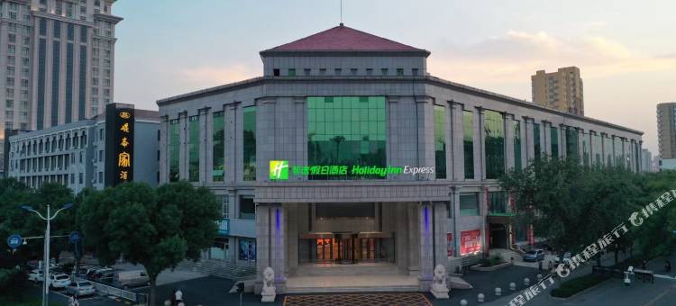 衡水火车站智选假日酒店图片