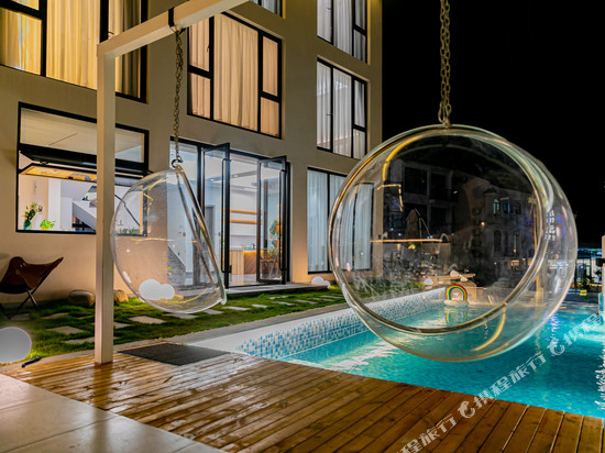 朱家尖麓海sea live 海景泳池美宿(小乌石塘店)