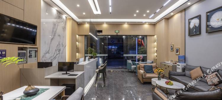 曲靖旅途精选酒店(麒麟区麒麟花园店)图片