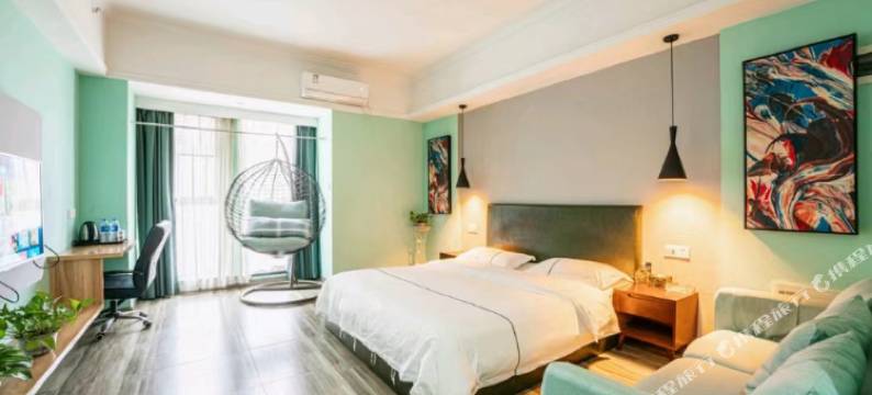 轻选民宿(长沙树木岭地铁站店)图片