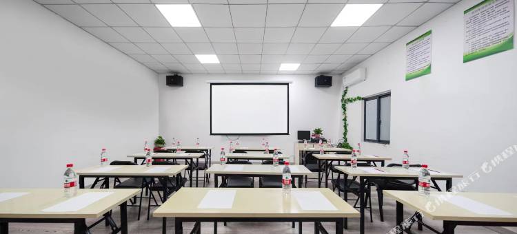 四叶草酒店(金华高铁站曙光路店)图片