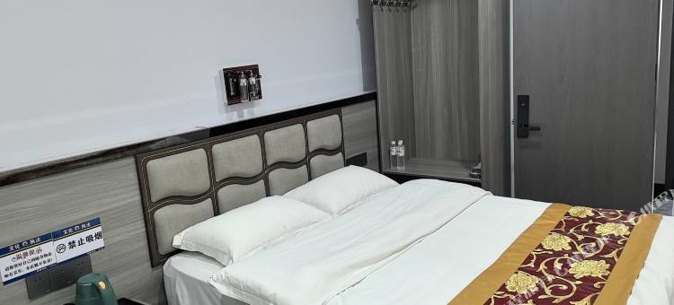 杂多怡来酒店图片