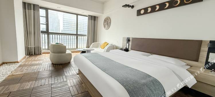 南昌花里精品公寓酒店(红谷滩万达广场店)图片