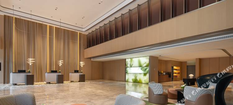 山南格桑路希尔顿花园酒店图片