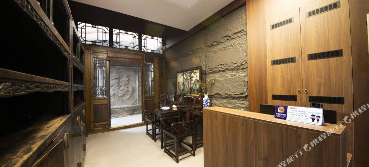 平遥·荣昌·Luxe Retreat·中式雅院智能美宿(平遥古城景区店)图片