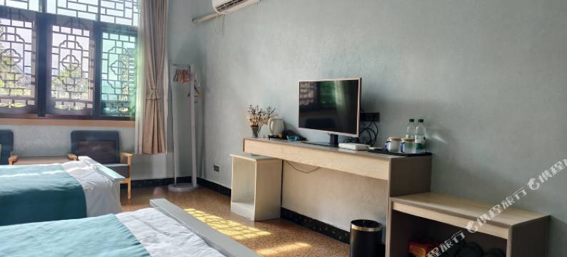 伴河居民宿(边城茶峒景区边隘广场店)图片