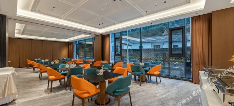 明都花開半朵温泉度假酒店图片