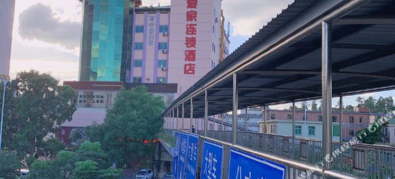 蓝图云悦酒店(坪地白石塘地铁站店)图片