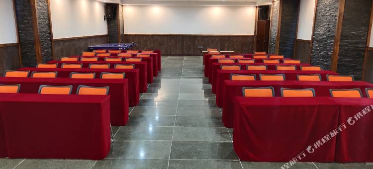 维也纳国际酒店(阿勒泰机场迎宾路店)图片