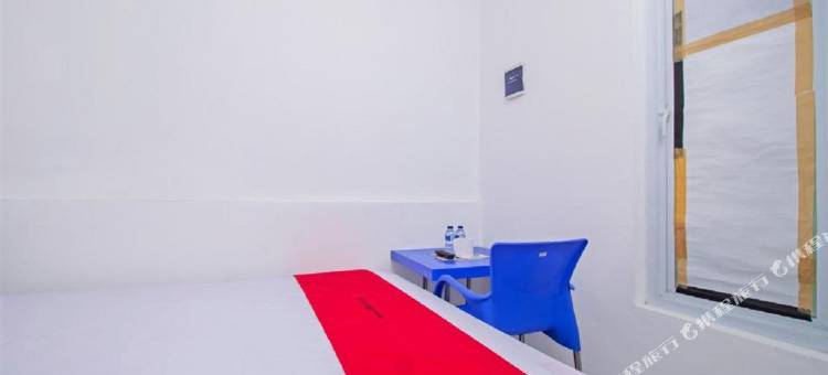 红多兹酒店-近STAN(RedDoorz Near Stan)图片