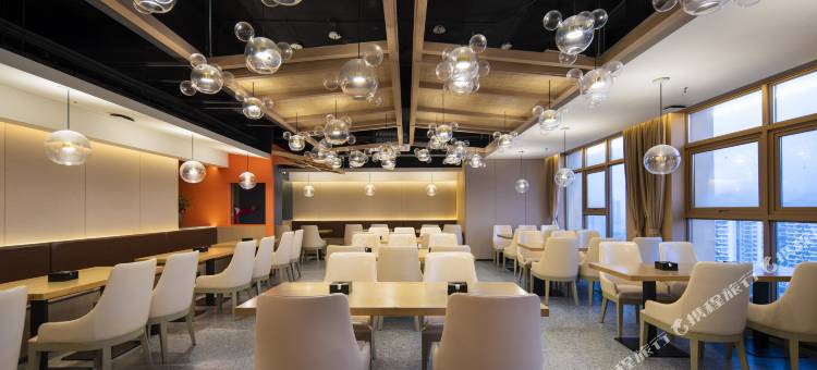 龙府家园酒店(成都龙泉政务中心书房地铁口店)图片