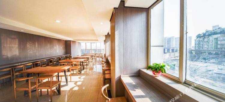 凯宾轻奢酒店(成都宽窄巷子店)图片