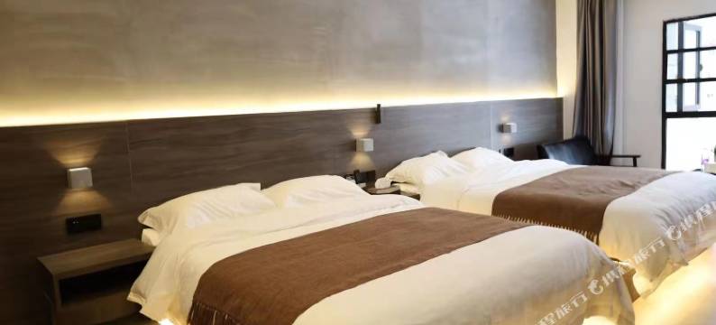 蔓斯顿酒店图片