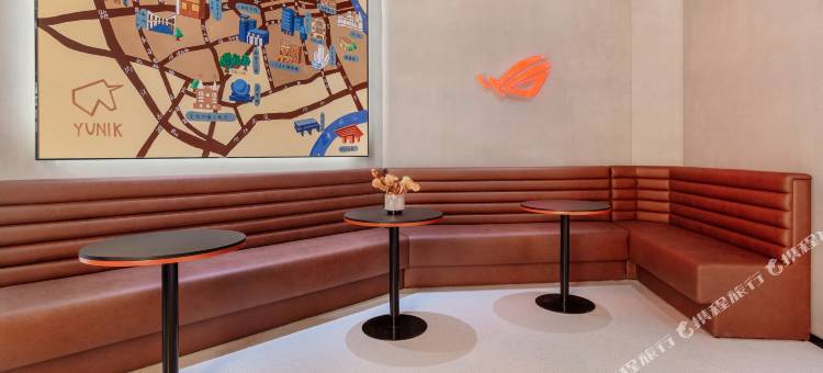 YUNIK电竞酒店(上海延安西路店)图片