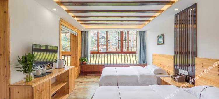 谷里全景度假美宿(西江千户苗寨一号风雨桥店)图片