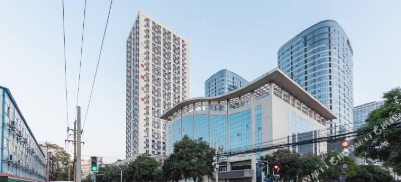 璞丽悦喜酒店(河南省人民医院璞丽东韩公寓店)图片