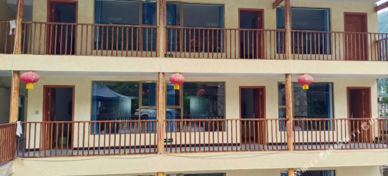 海螺沟杨佰佬金银山酒店图片