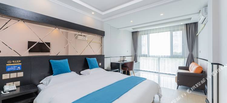 菲尔海景酒店(北戴河碧螺塔酒吧公园店)图片