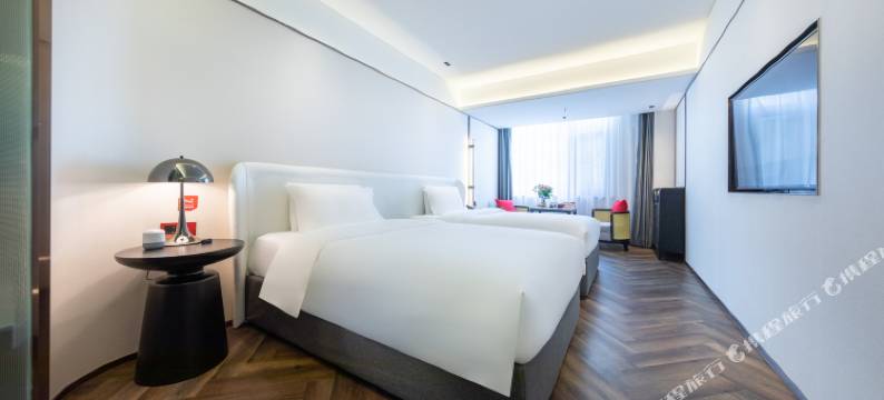 久歌棠梨酒店(济南大明湖泉城广场店)图片